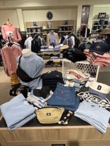Rayon jeans et pret-a-porter homme - Espace Mode Quimper