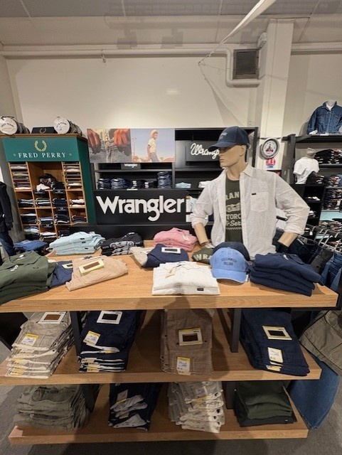 Rayon jeans et pret-a-porter homme - Espace Mode Quimper