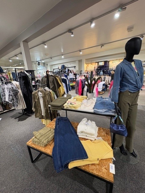 Collection pret-a-porter femme - Espace Mode Quimper